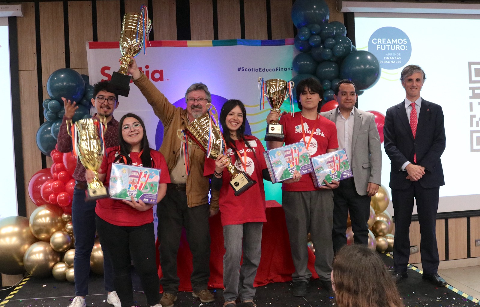 Scotiabank Chile: Tejiendo futuro y fortaleciendo comunidades en el Día del Patrimonio Social 2025